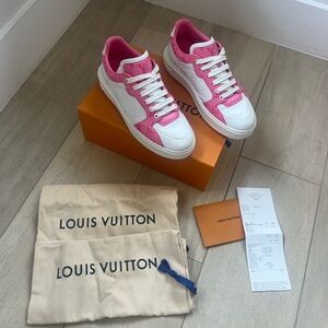 Louis Vuitton Women's Sneakers in Pink and White